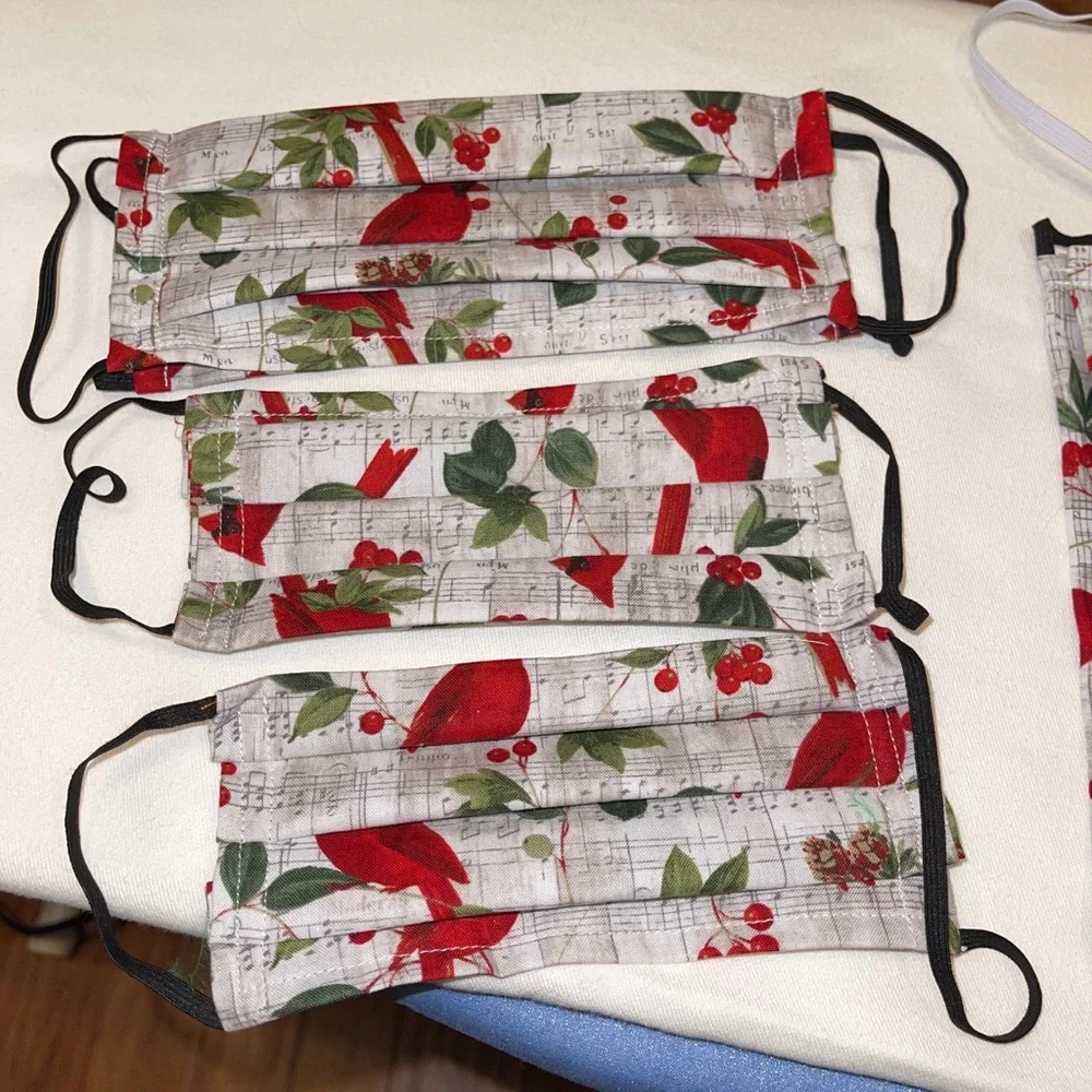 Handmade masks with Cardinal‎ print